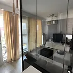 Boutique * Boekarest